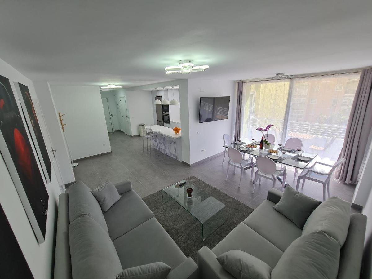 Modern 3 Bedroom Luxury Apartment In توريمولينوس المظهر الخارجي الصورة