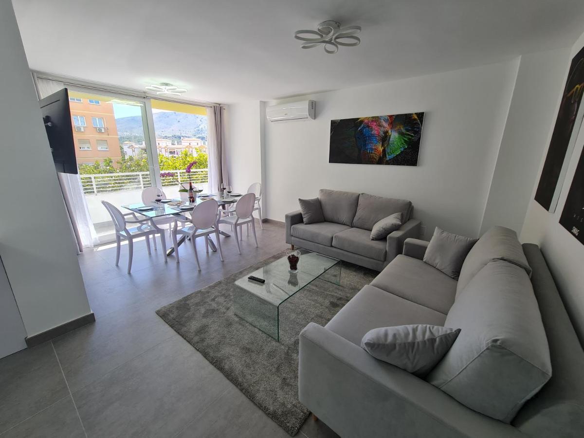 Modern 3 Bedroom Luxury Apartment In توريمولينوس المظهر الخارجي الصورة