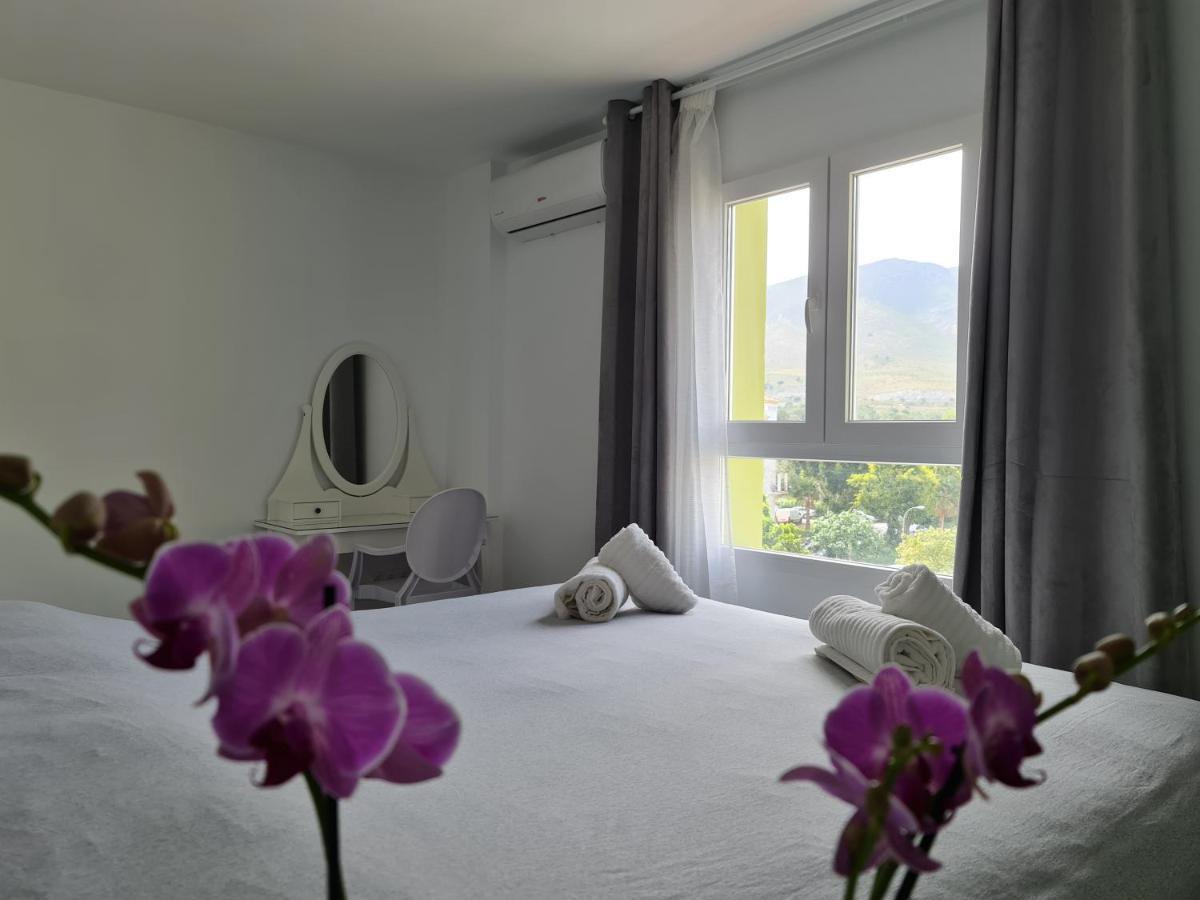 Modern 3 Bedroom Luxury Apartment In توريمولينوس المظهر الخارجي الصورة